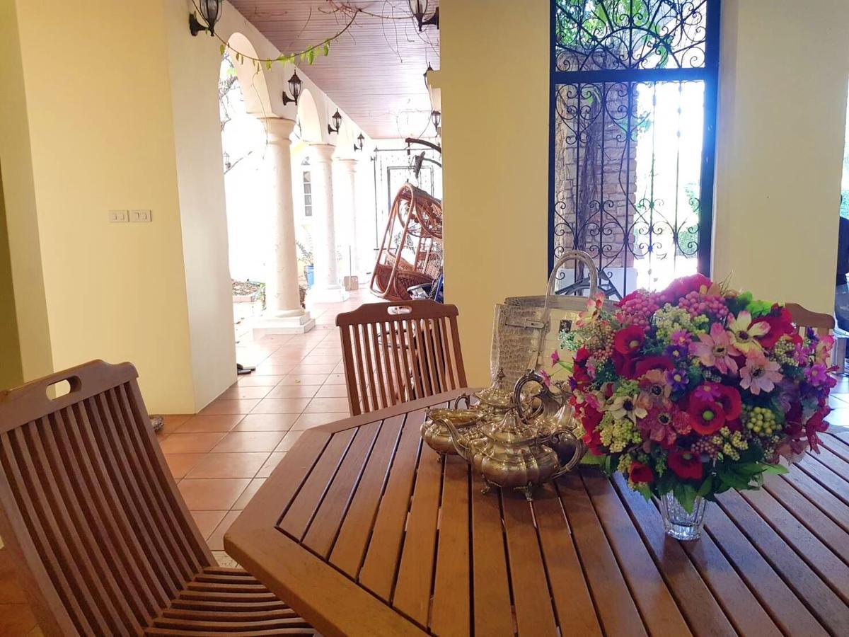 Prompimarn Villa Toscana Bangkok Esterno foto